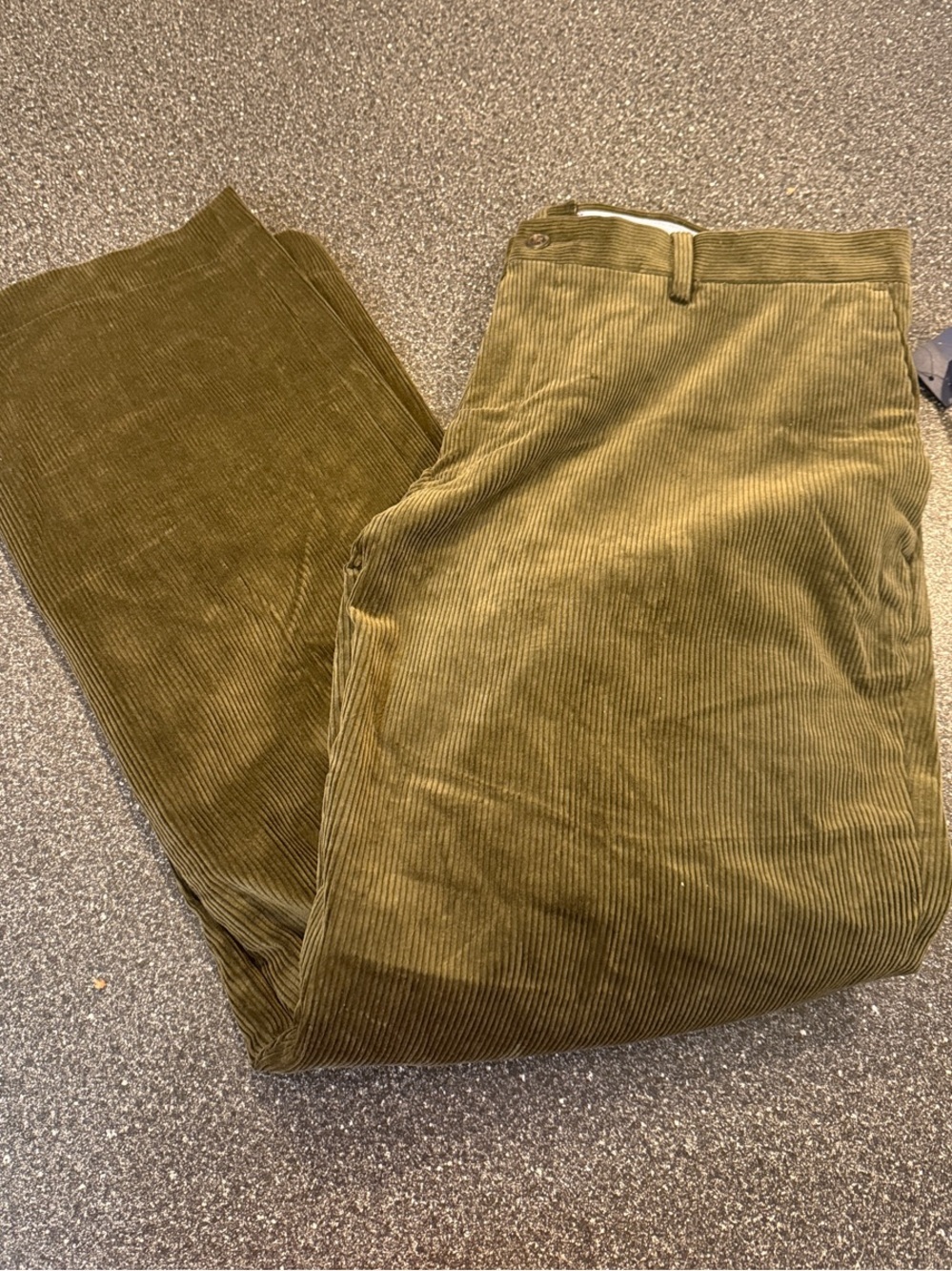 NWT Men’s Polo by Ralph Lauren Olive Corduroy Trousers - size 40 waist 30 Length